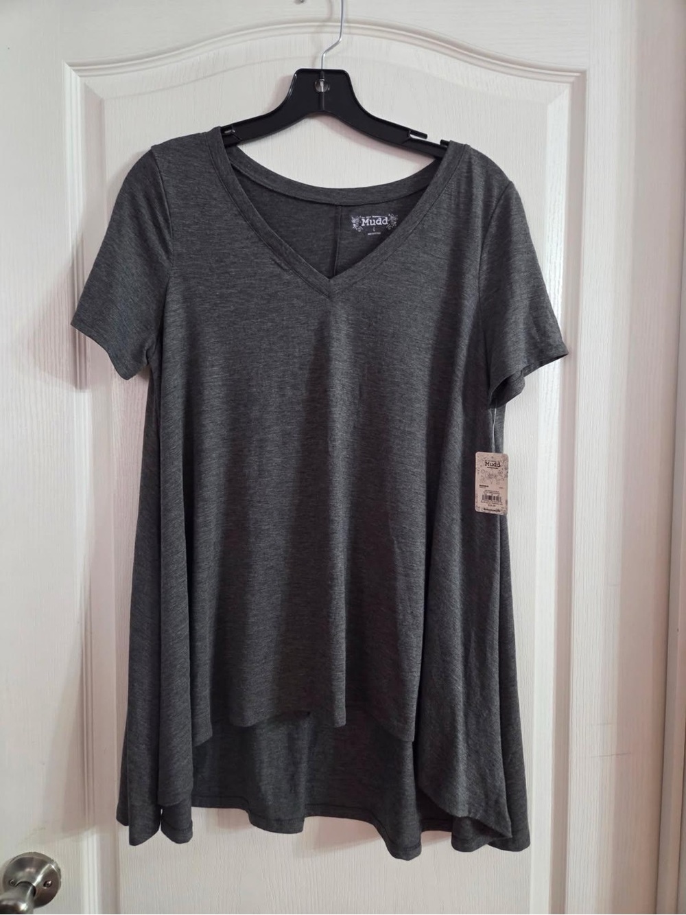 Mudd Women’s Gray Tunic Top NWT Sz L. JY-66